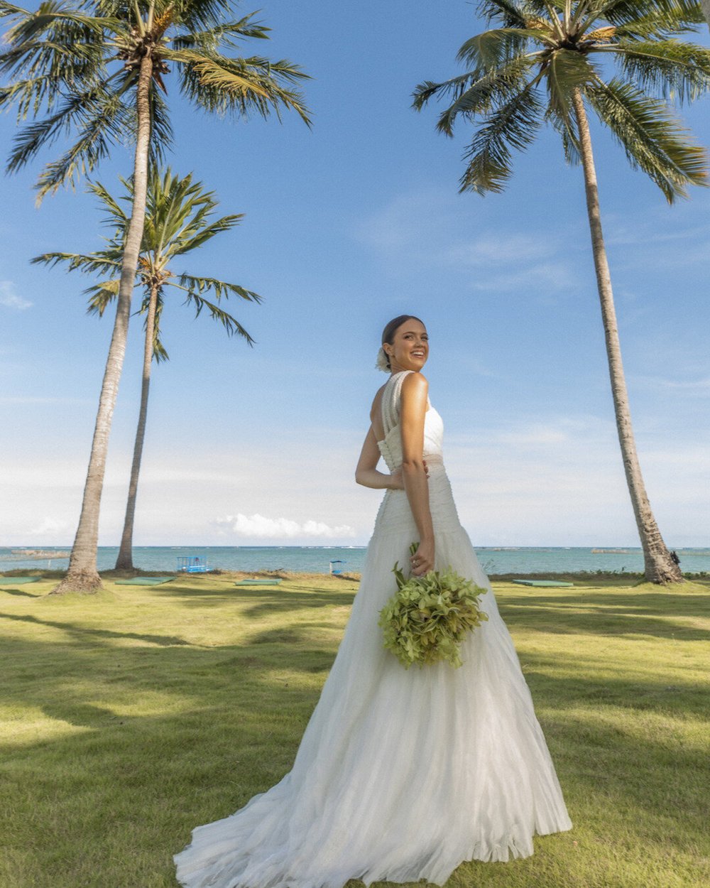 Vestido de Noiva Para Casamento ao Ar Livre | Emannuelle Junqueira